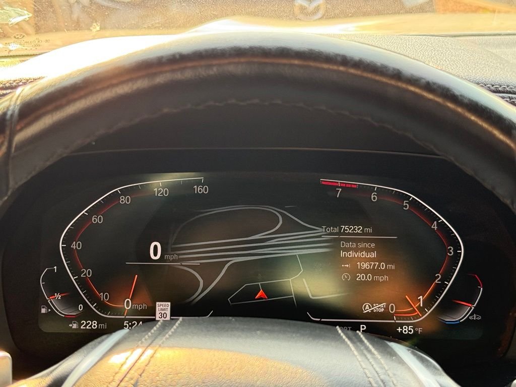 Used 2020 White BMW xDrive40i image 15