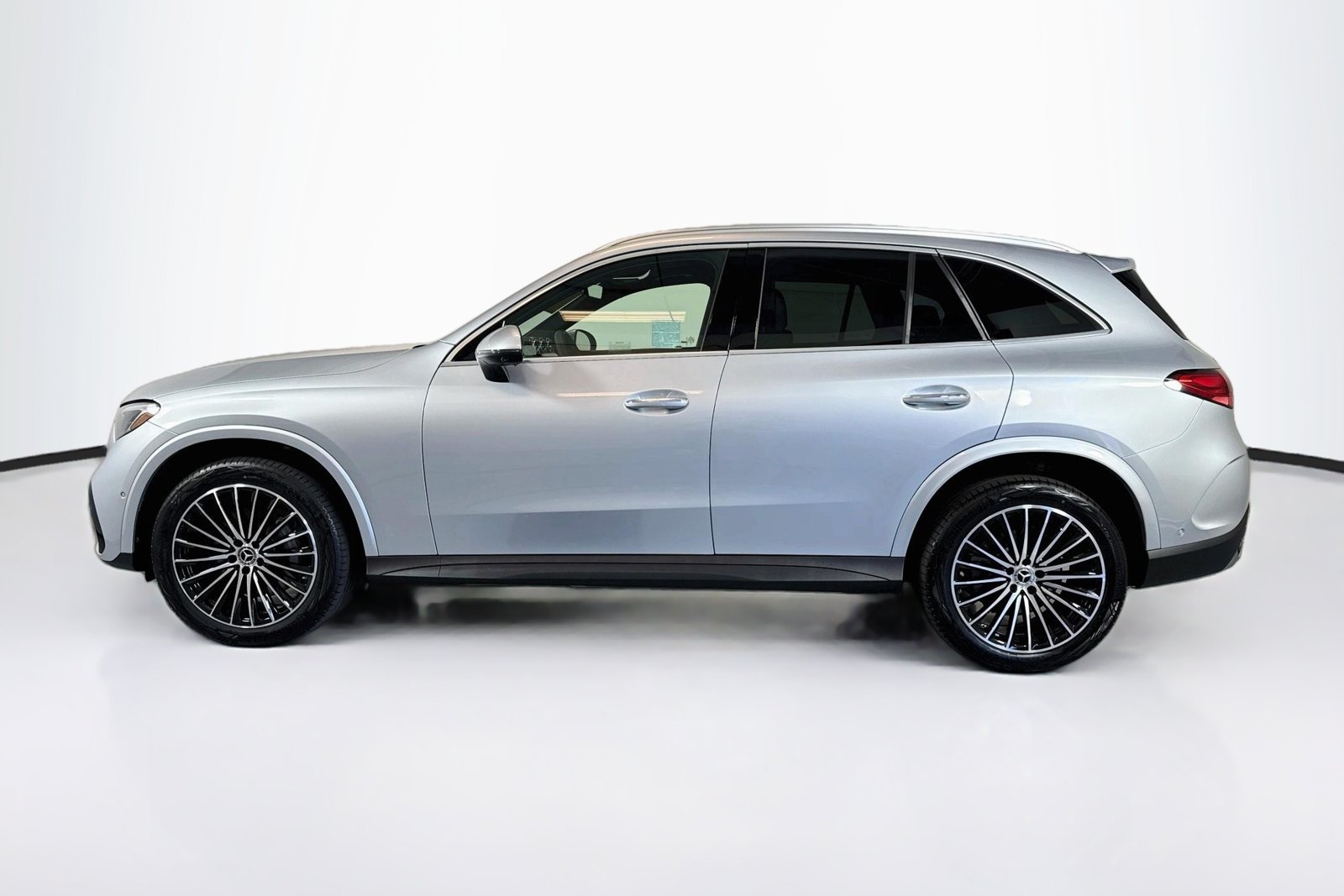 New 2026 Cirrus Silver Metallic Mercedes-Benz GLC 300 image 8