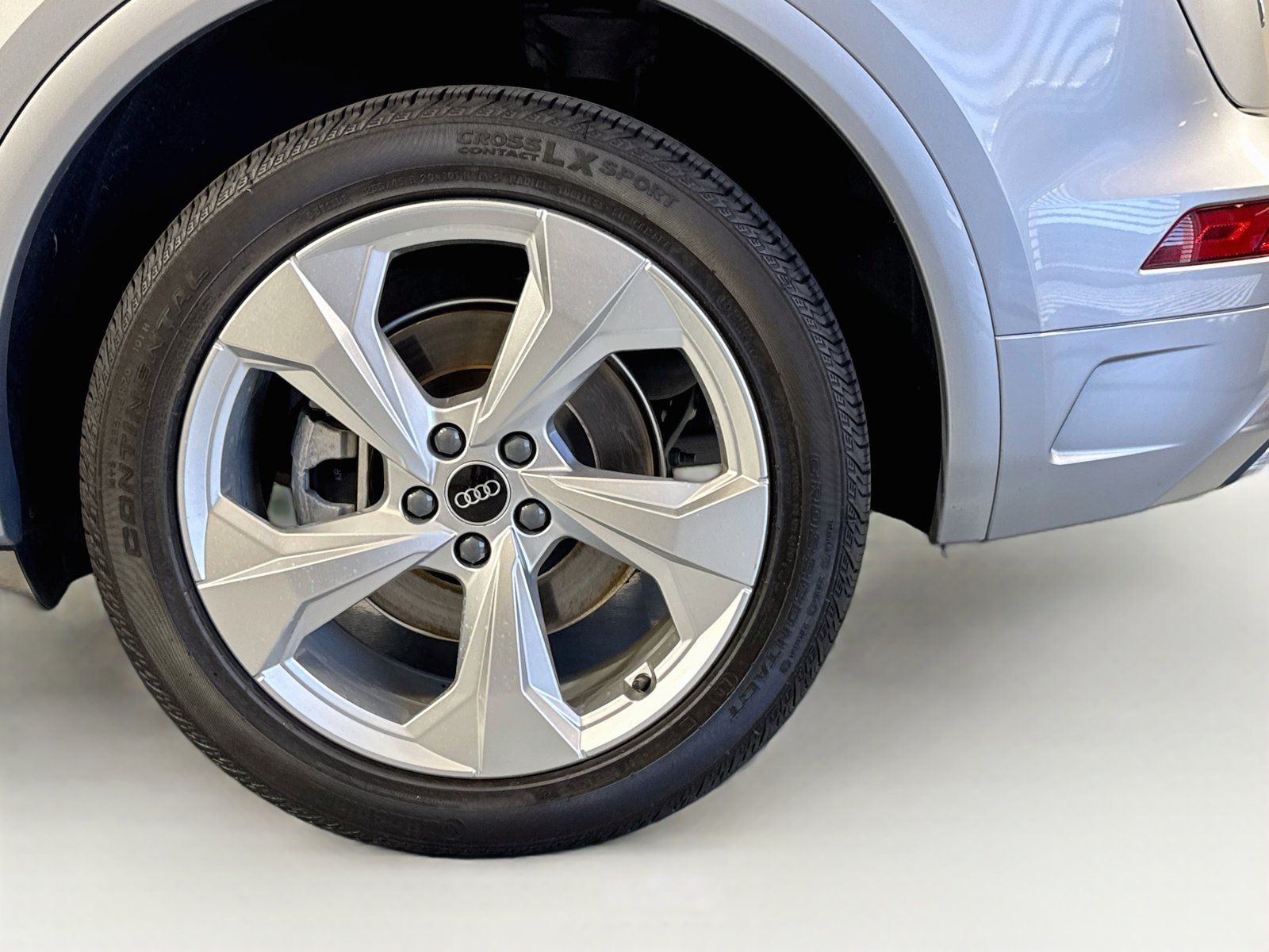 Used 2022 Florett Silver Audi S line Premium Plus image 30