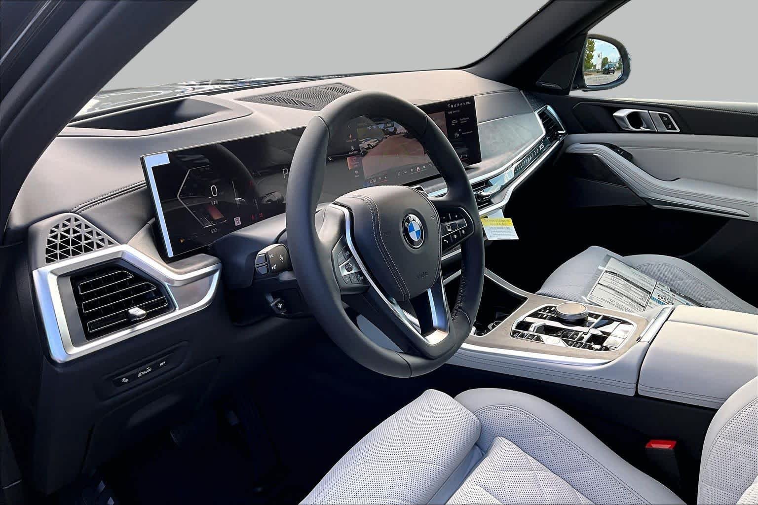 New 2026 Black Sapphire Metallic BMW xDrive40i image 9