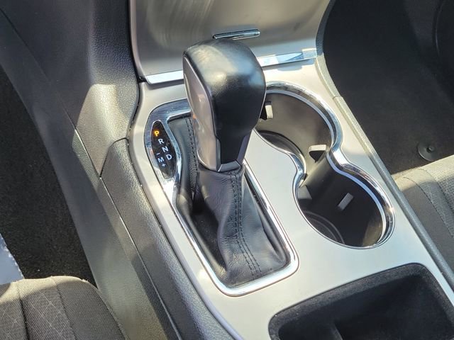 Used 2022 White Jeep Laredo E image 30