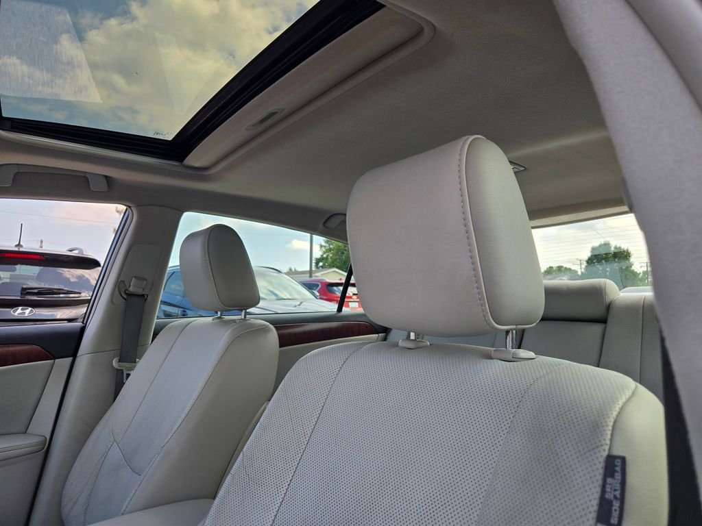 2012 Toyota Avalon Limited - Photo 29