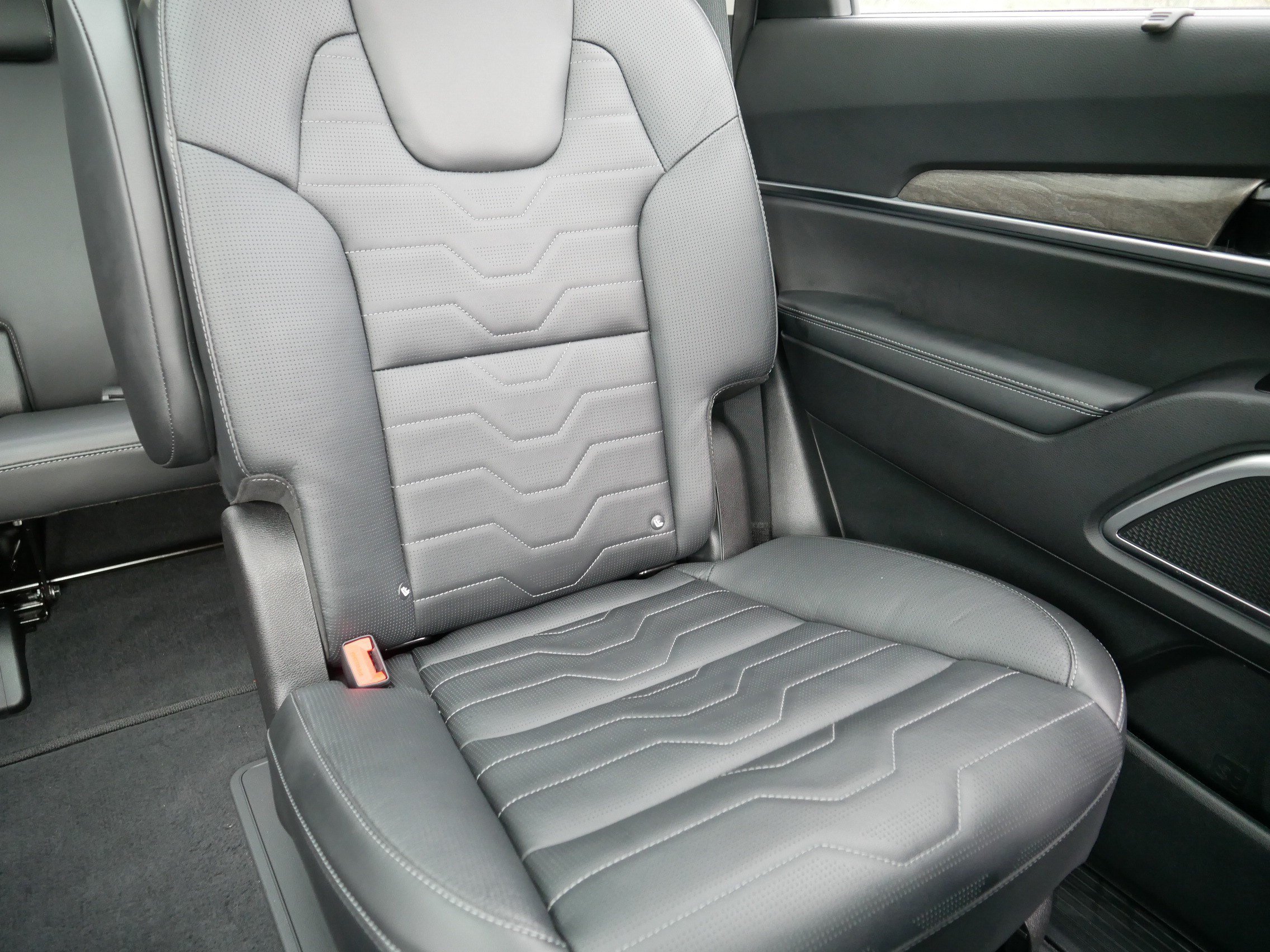 Certified Used 2021 Gravity Grey Kia SX image 14