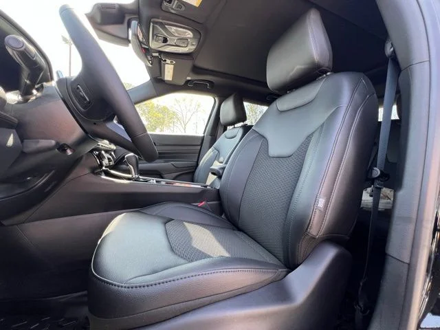 2025 Jeep Compass Latitude - Photo 15