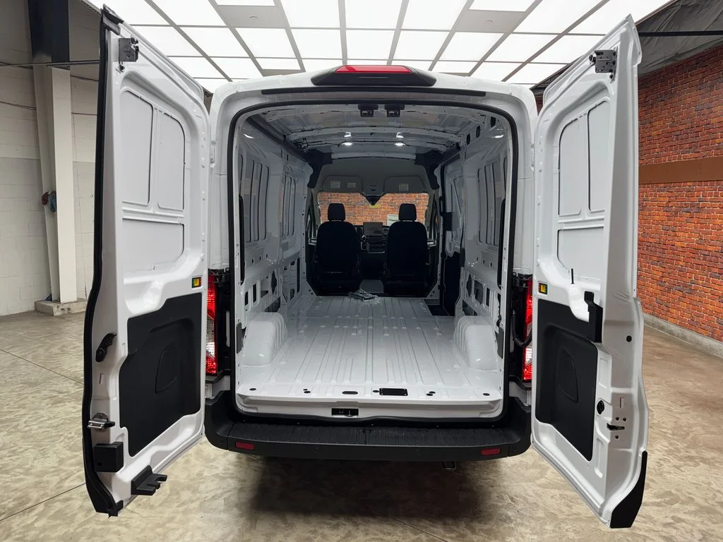 New 2026 Oxford White Ford Cargo Van image 5