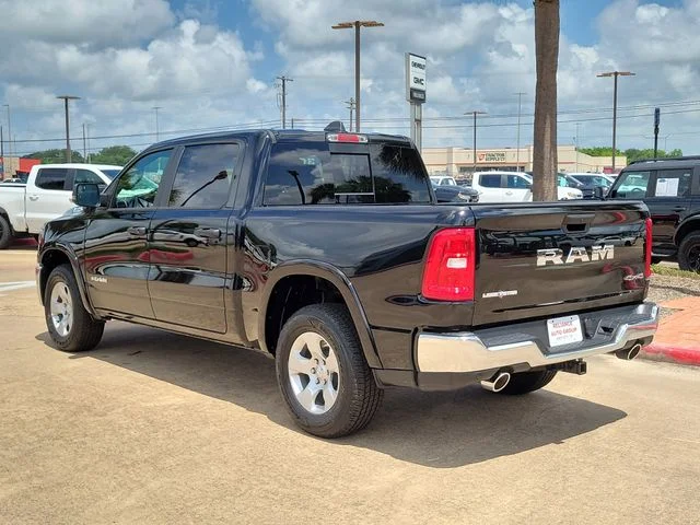 New 2026 Diamond Black Crystal Pearl-Coat Exterior Paint RAM Big Horn/Lone Star image 5