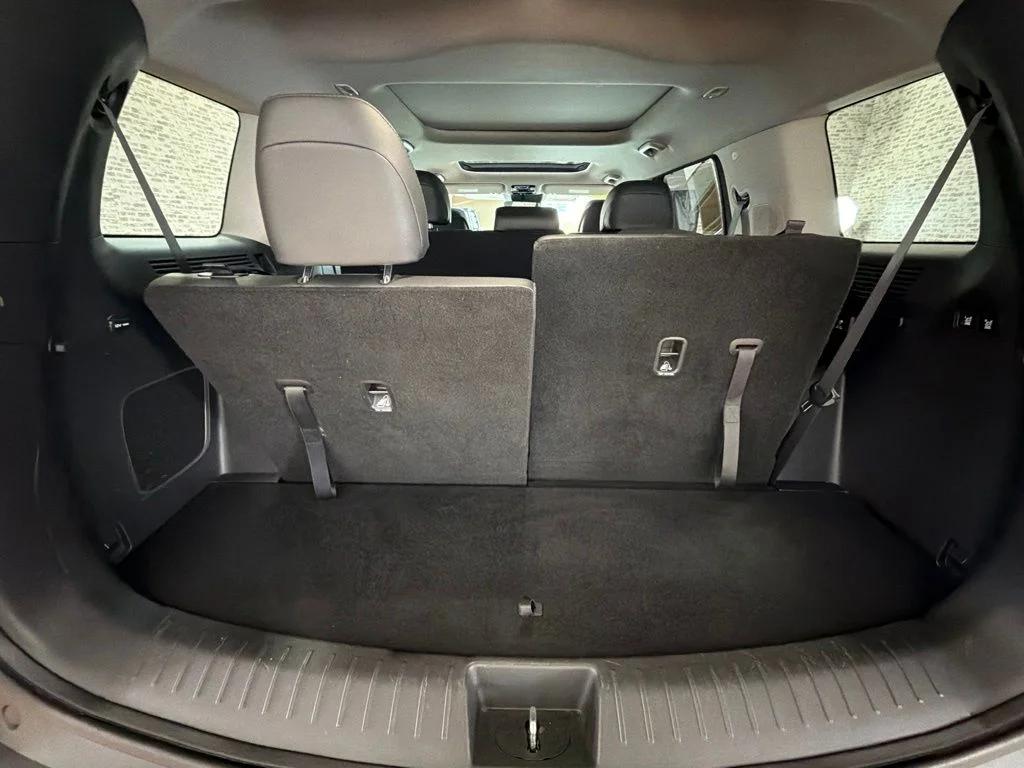 Used 2024 Shimmering Silver Hyundai Limited image 15