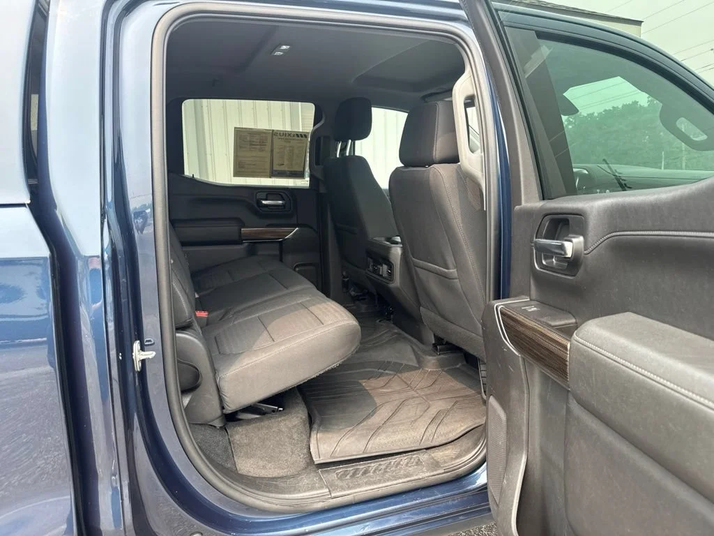Used 2020 Northsky Blue Metallic Chevrolet RST image 20