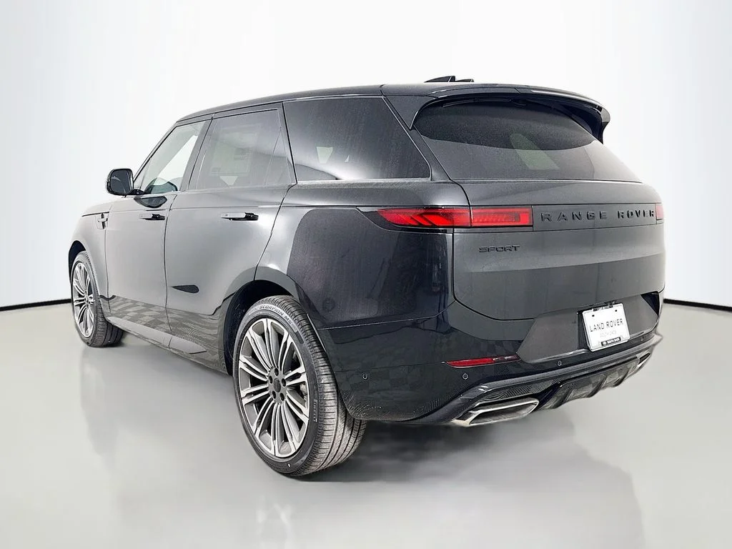 New 2026 Santorini Black Land Rover Dynamic SE image 7