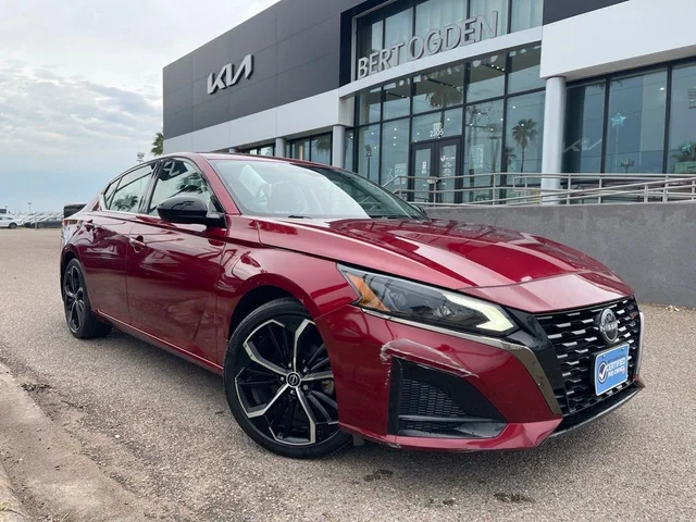 2023 Nissan Altima 2.5 SR