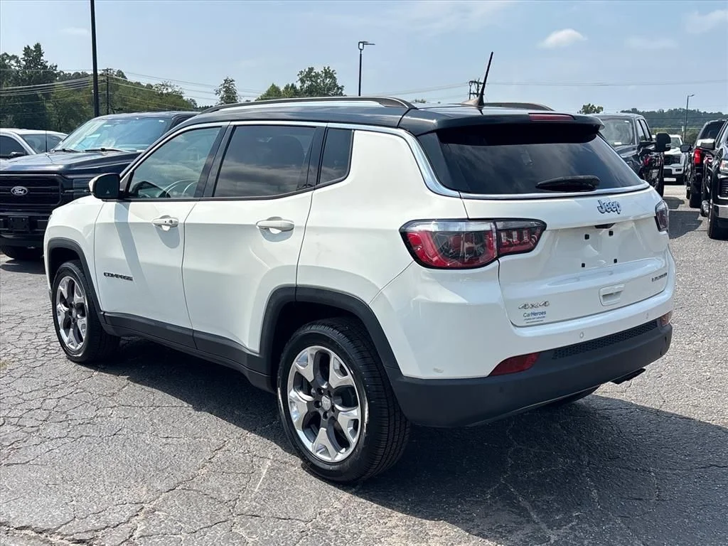 Used 2018 White Clearcoat Jeep Limited image 5