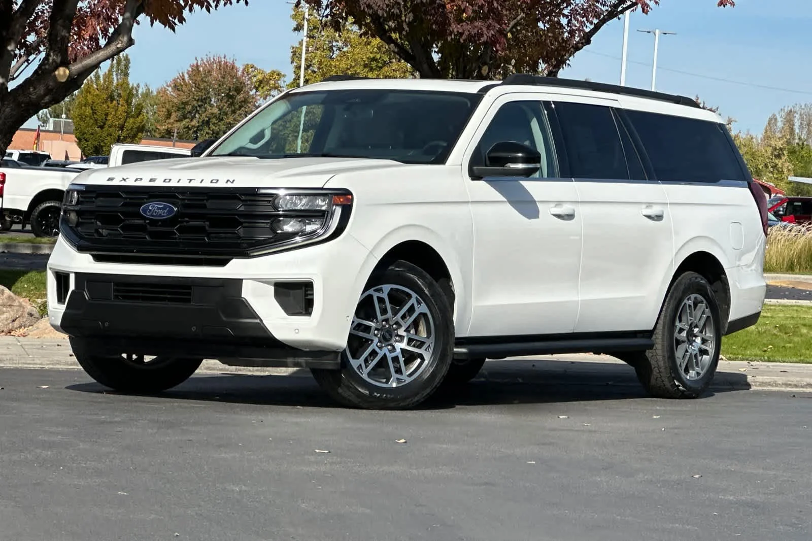 2025 Ford Expedition MAX Active
