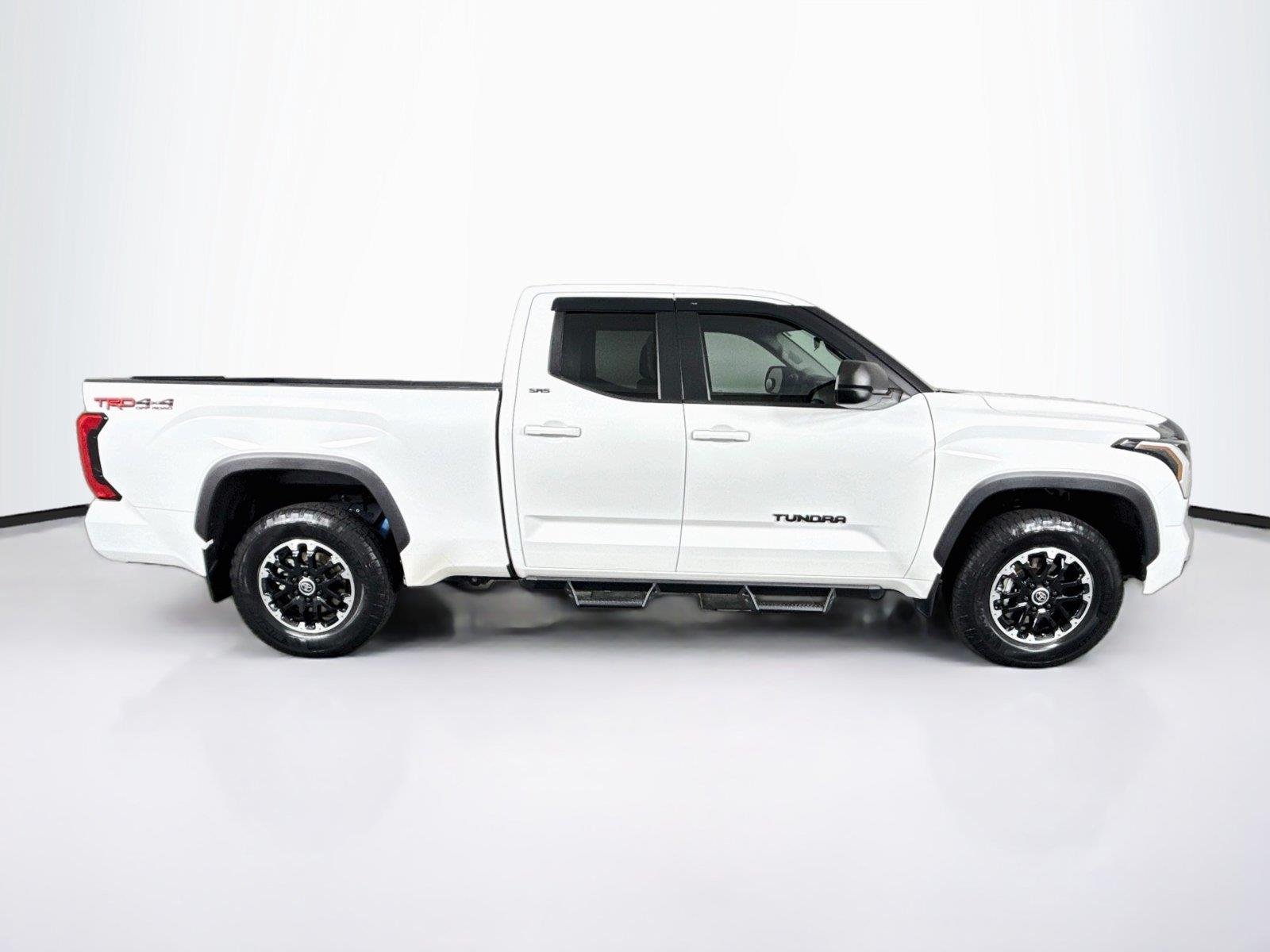 Used 2024 Ice Cap Toyota SR5 image 10