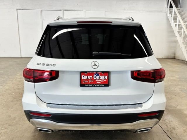 Used 2020  Mercedes-Benz GLB 250 image 6
