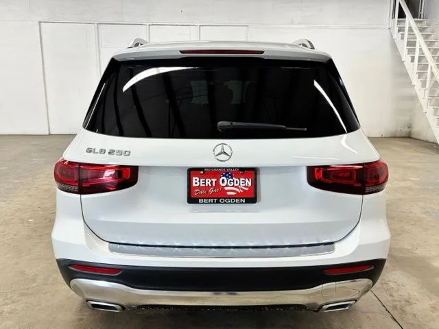 Used 2020  Mercedes-Benz GLB 250 image 6