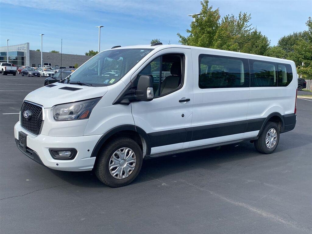 Used 2026 Oxford White Ford 350 XLT image 7