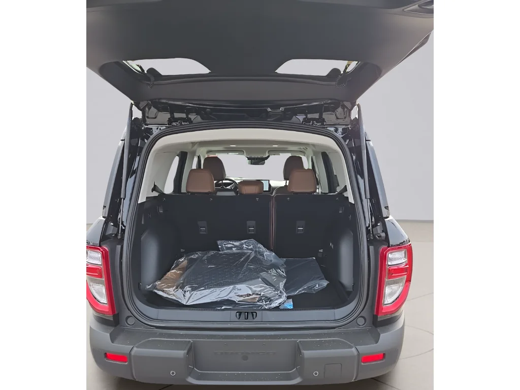 New 2026 Shadow Black Ford Outer Banks® image 8