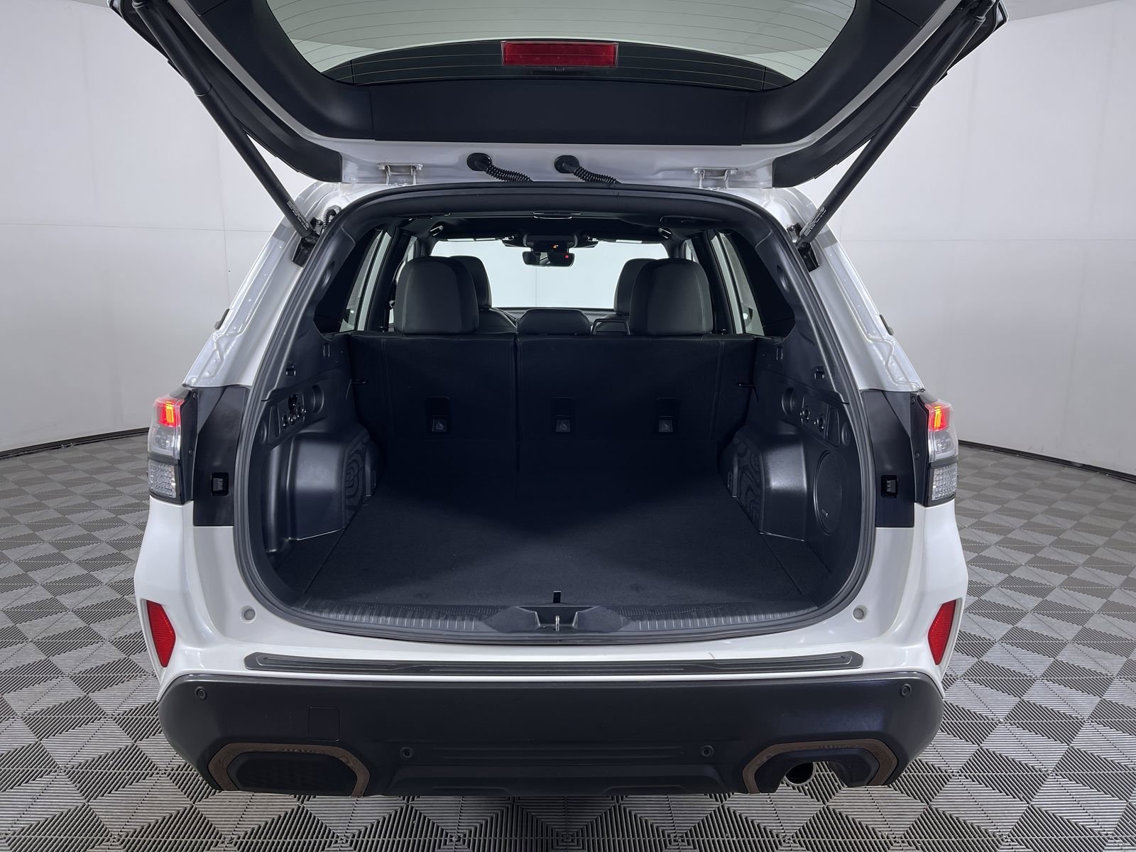 2025 Subaru Forester Sport - Photo 24