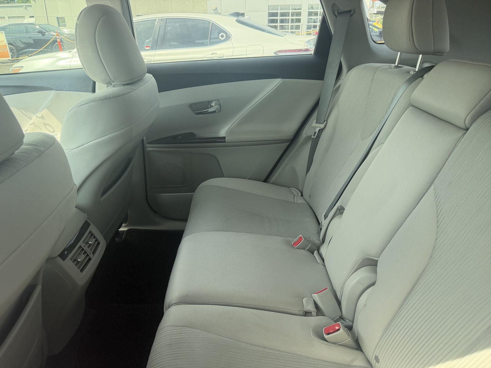 Used 2015 Blizzard Pearl Toyota LE image 10