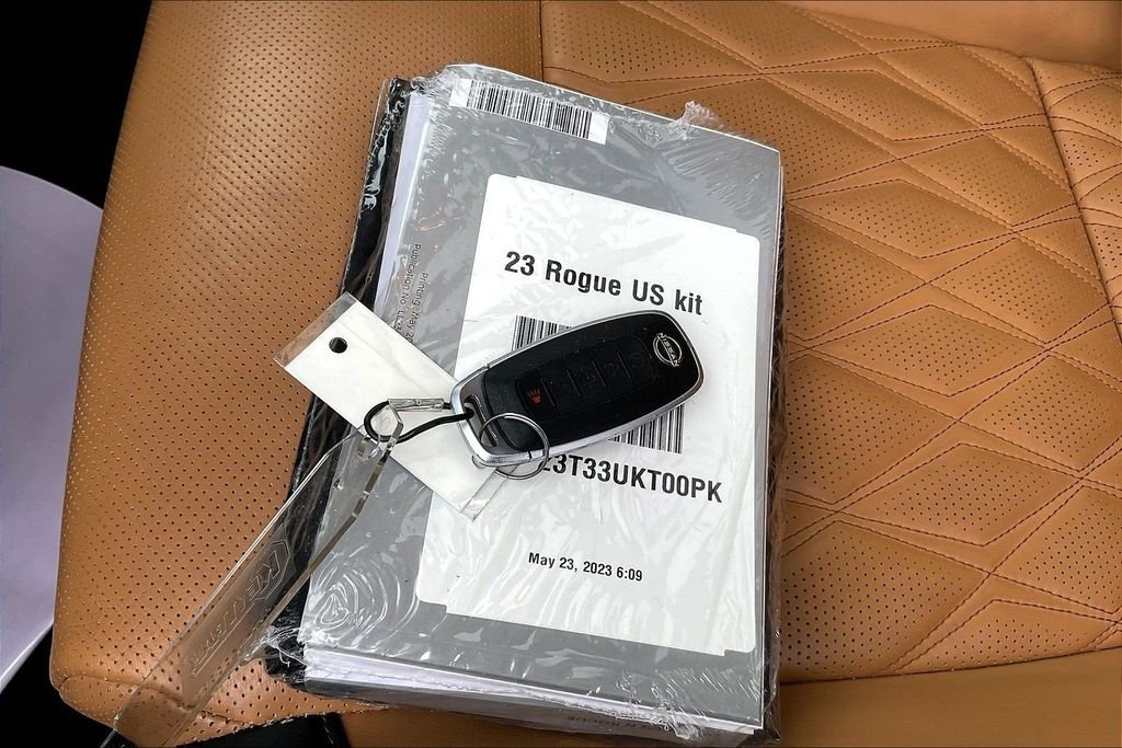 Used 2023 Gun Metallic Nissan Platinum image 35