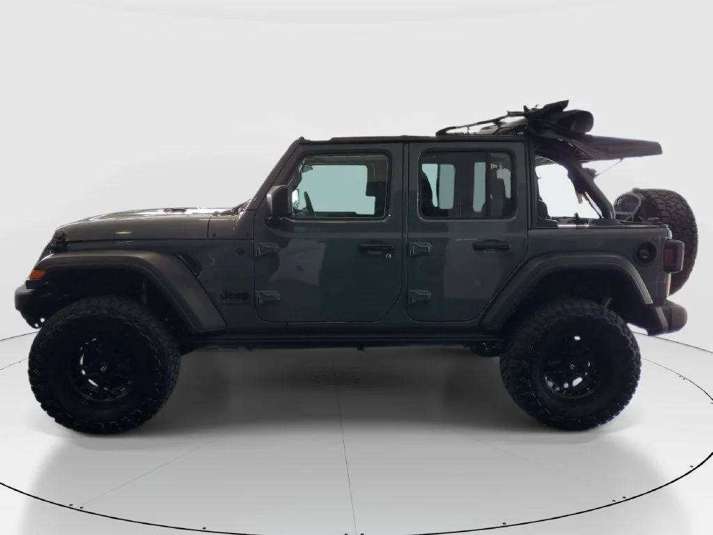 New 2025 Anvil Clear-Coat Exterior Paint Jeep Sport S image 7