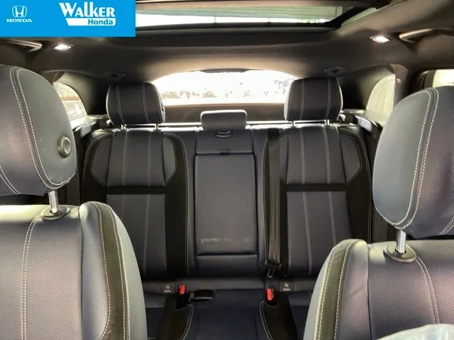 Used 2019 Black Land Rover SE R-Dynamic image 34