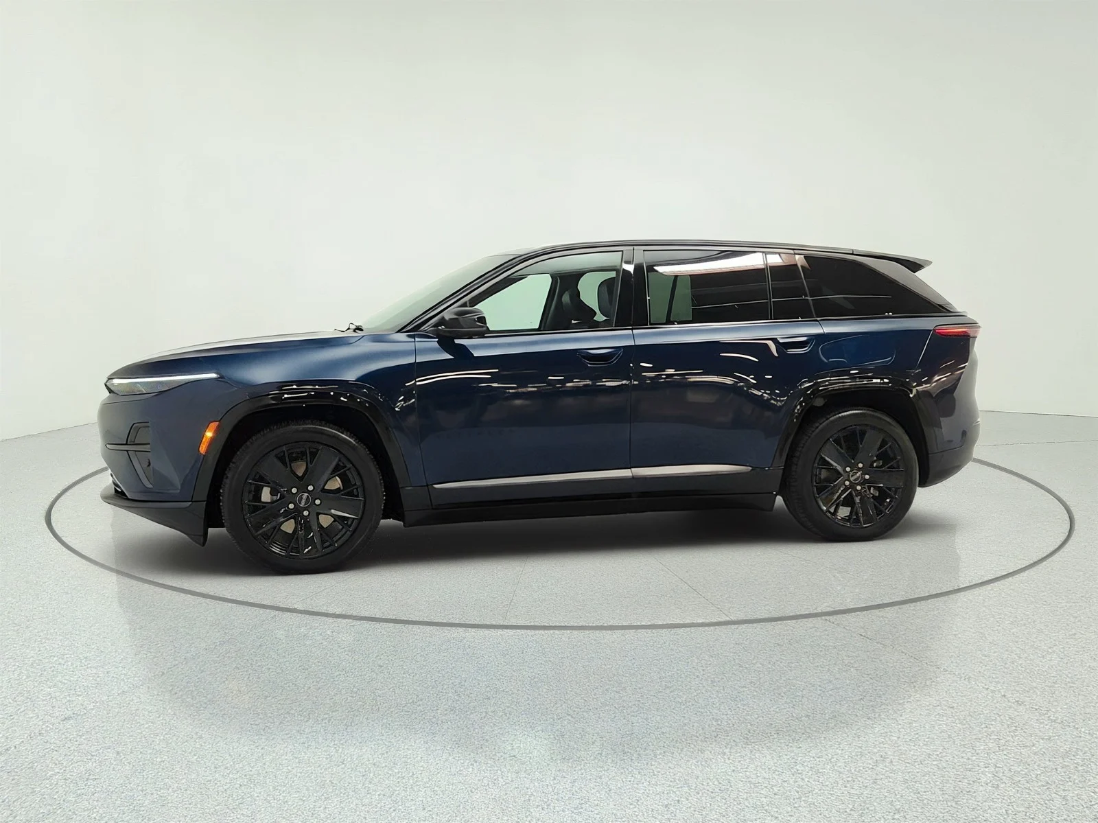 Used 2024 Fathom Blue Pearlcoat Jeep Launch Edition image 8