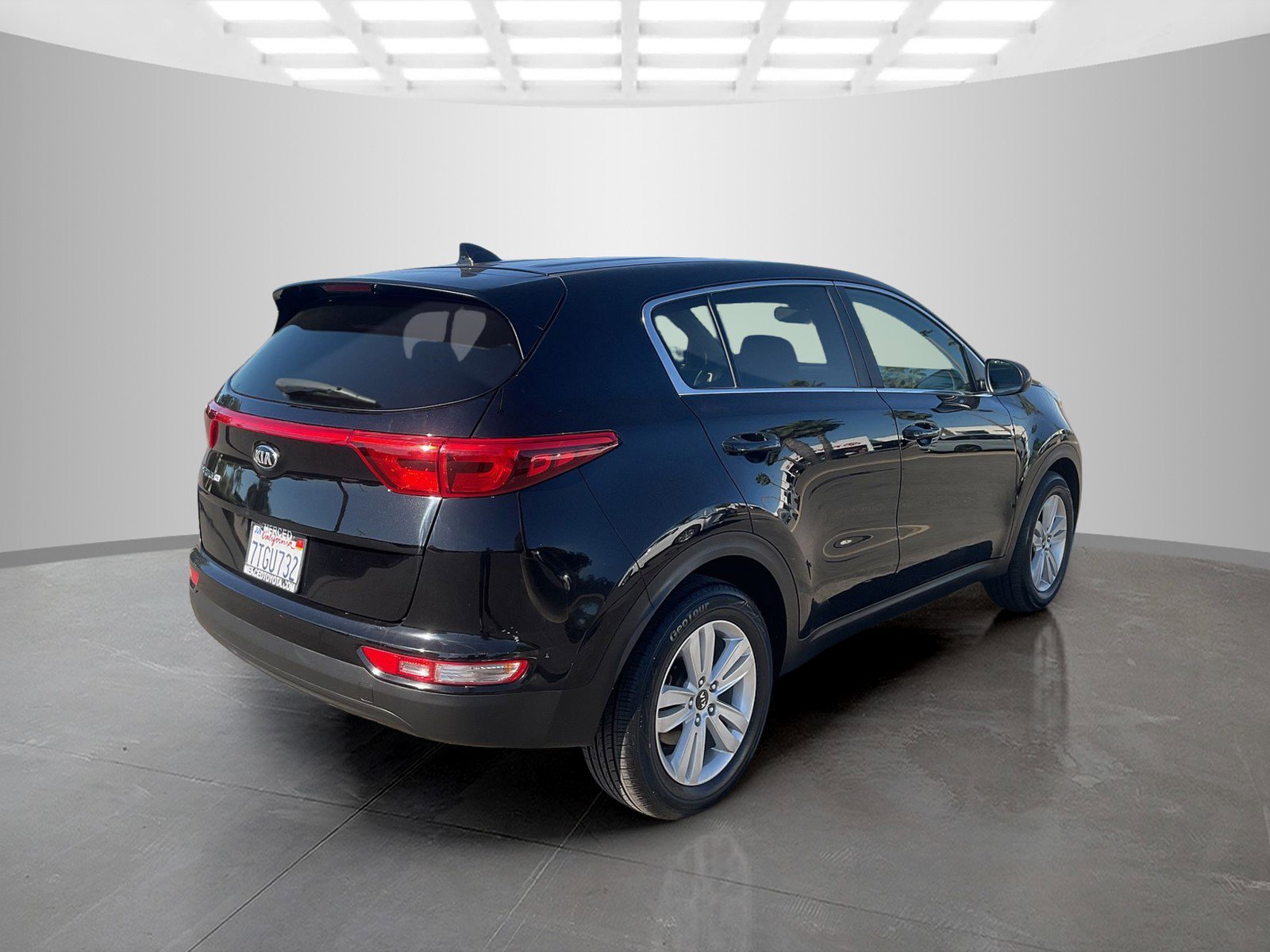 Used 2017 Black Cherry Kia LX image 5