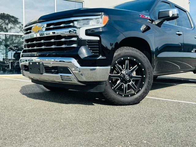 2023 Chevrolet Silverado 1500 LTZ