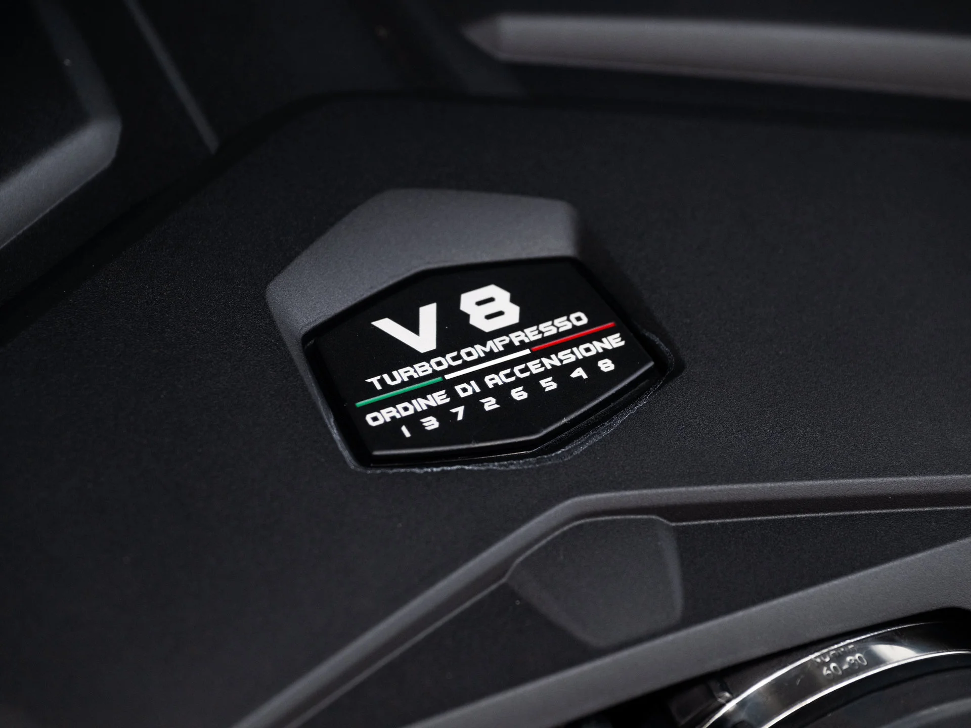 Used 2025  Lamborghini SE image 102