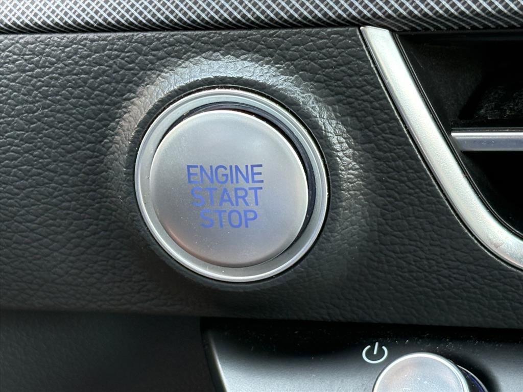 2025 Hyundai Sonata SEL - Photo 12