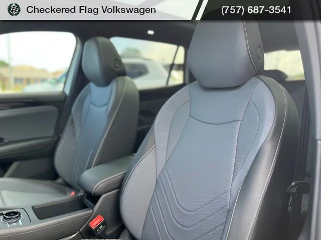 New 2026 White Volkswagen 2.0T SE R-Line Black image 20