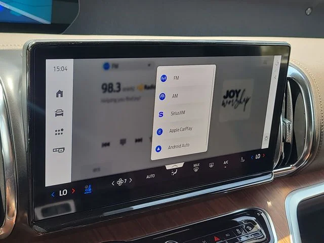 New 2027 White Metallic Ford King Ranch image 28