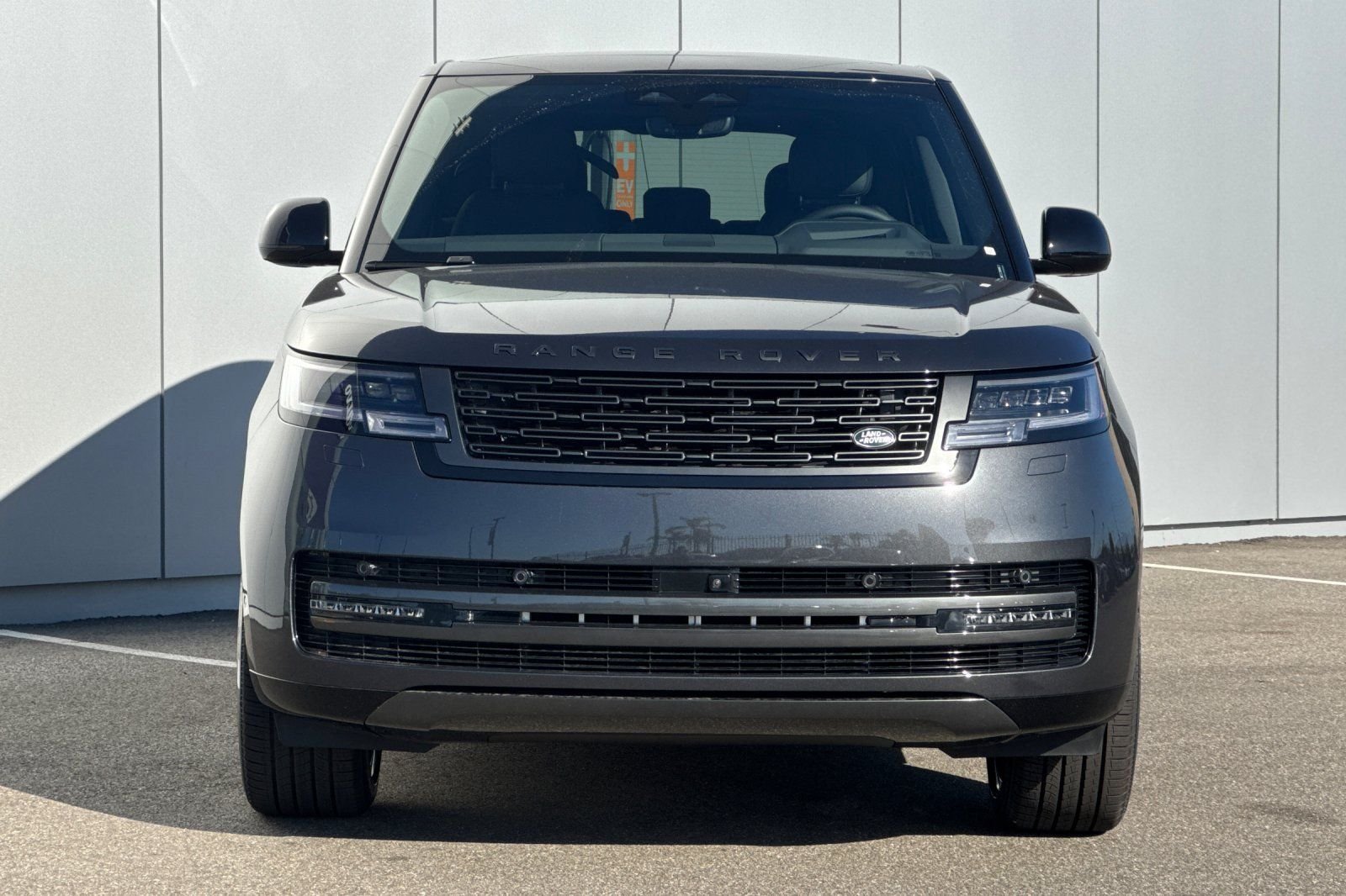 New 2026 Carpathian Grey Land Rover SE image 8