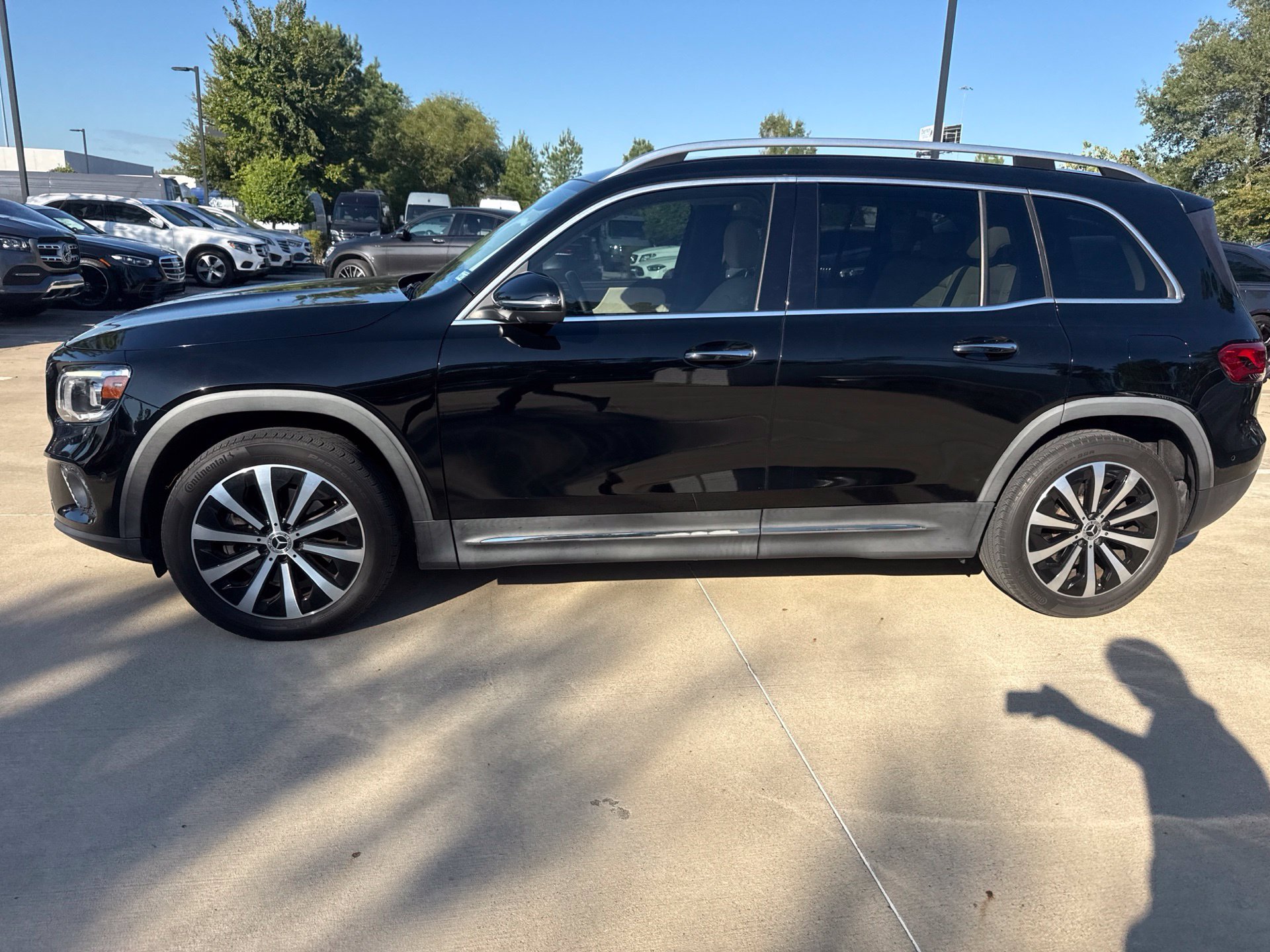 Used 2022 Night Black Mercedes-Benz GLB 250 image 7