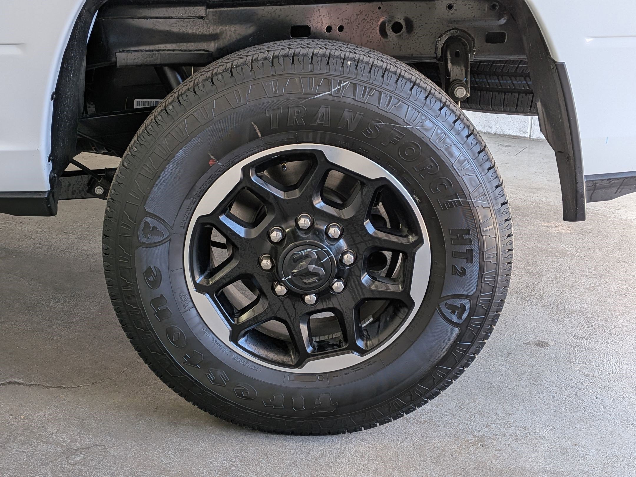 New 2026 Bright White Clear-Coat Exterior Paint RAM Laramie image 18