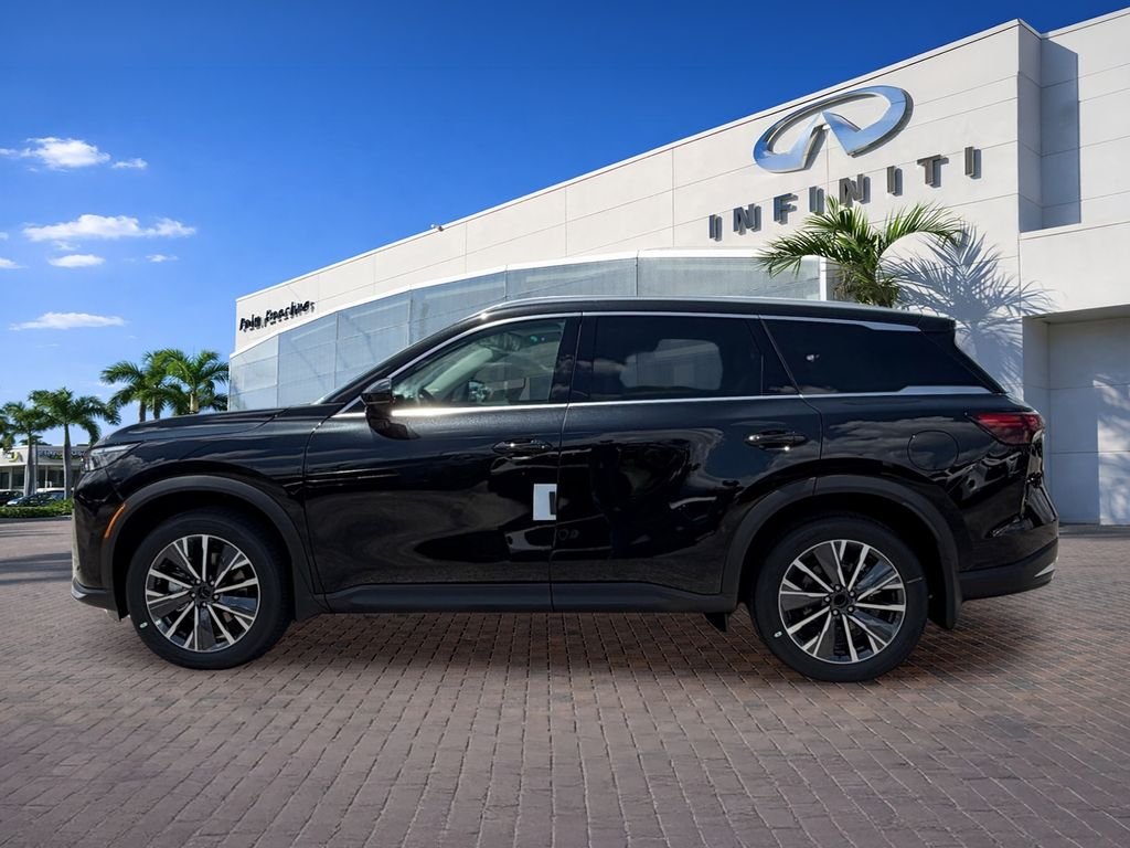 New 2027 MINERAL BLACK INFINITI Luxe FWD image 4