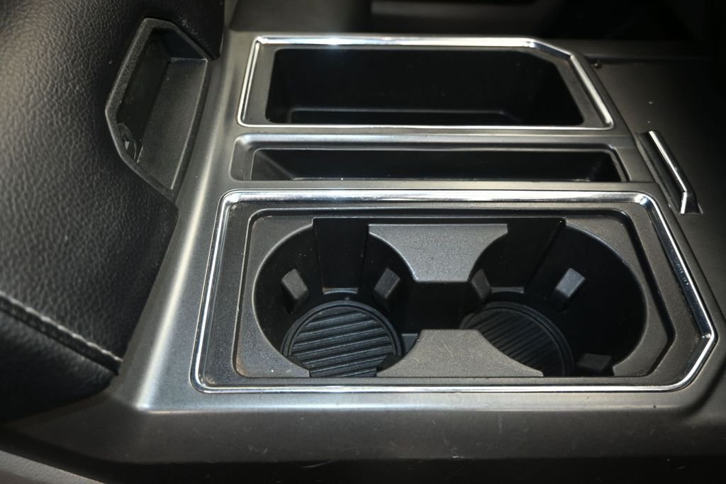 Used 2019 White Ford XLT image 25