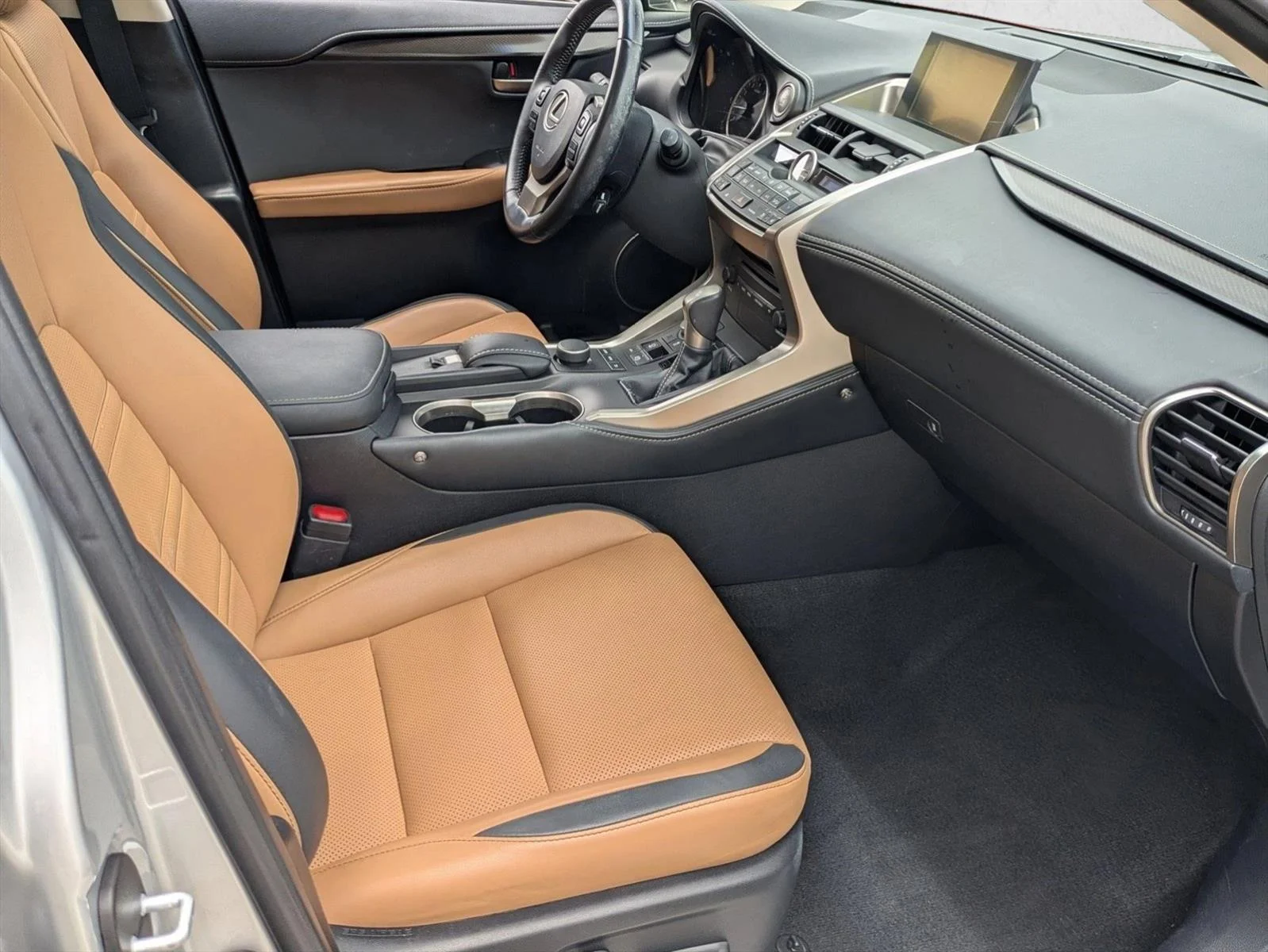 Used 2015 Silver Lining Metallic Lexus  image 21
