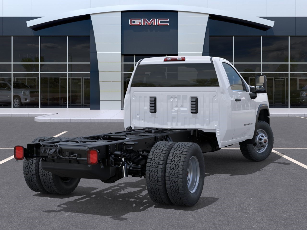 2025 GMC Sierra 3500HD Pro - Photo 4