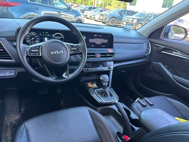 Certified Used 2024 Pluton Blue Kia EX image 13