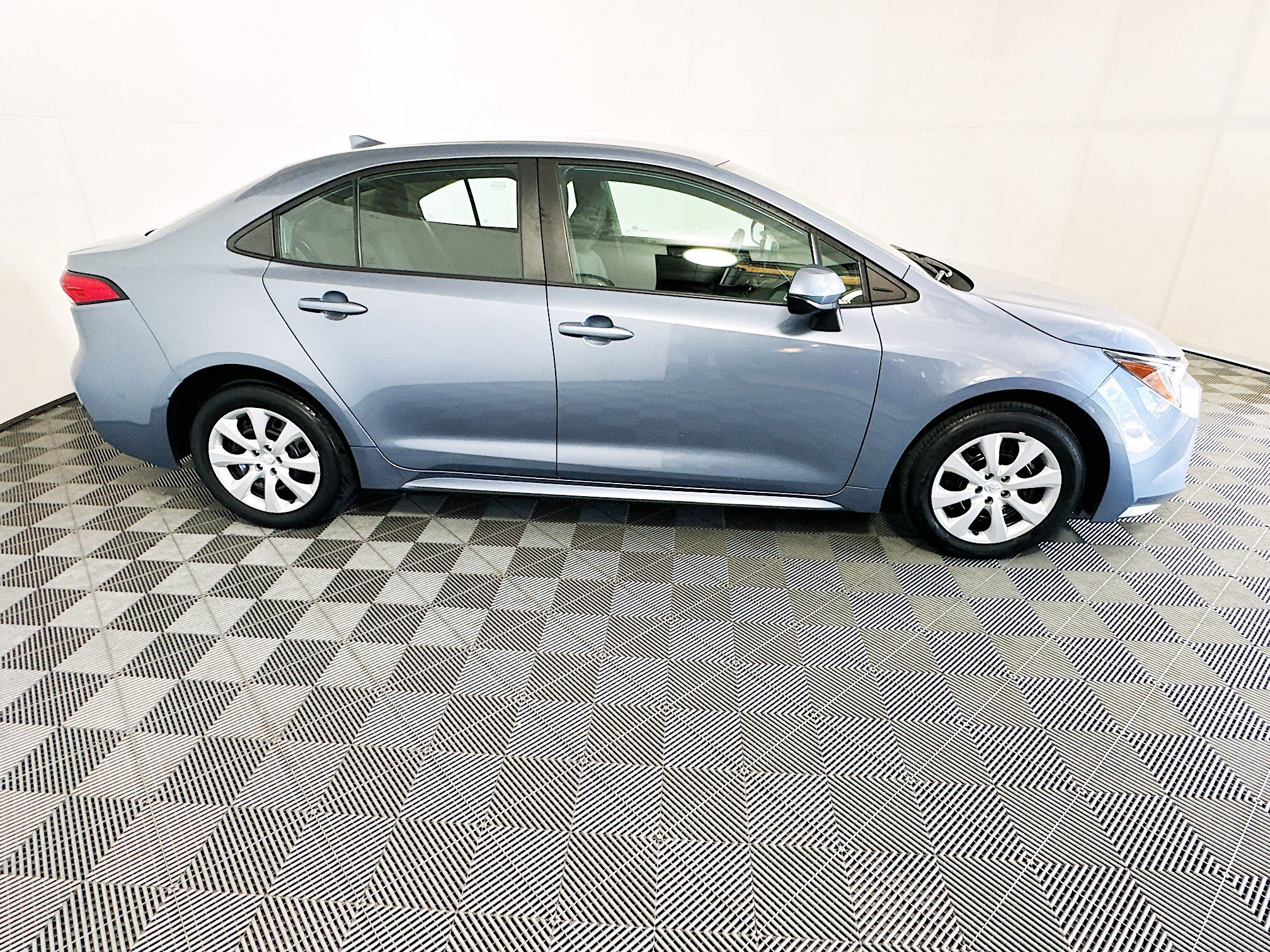 Used 2024 Celestite Toyota LE image 2