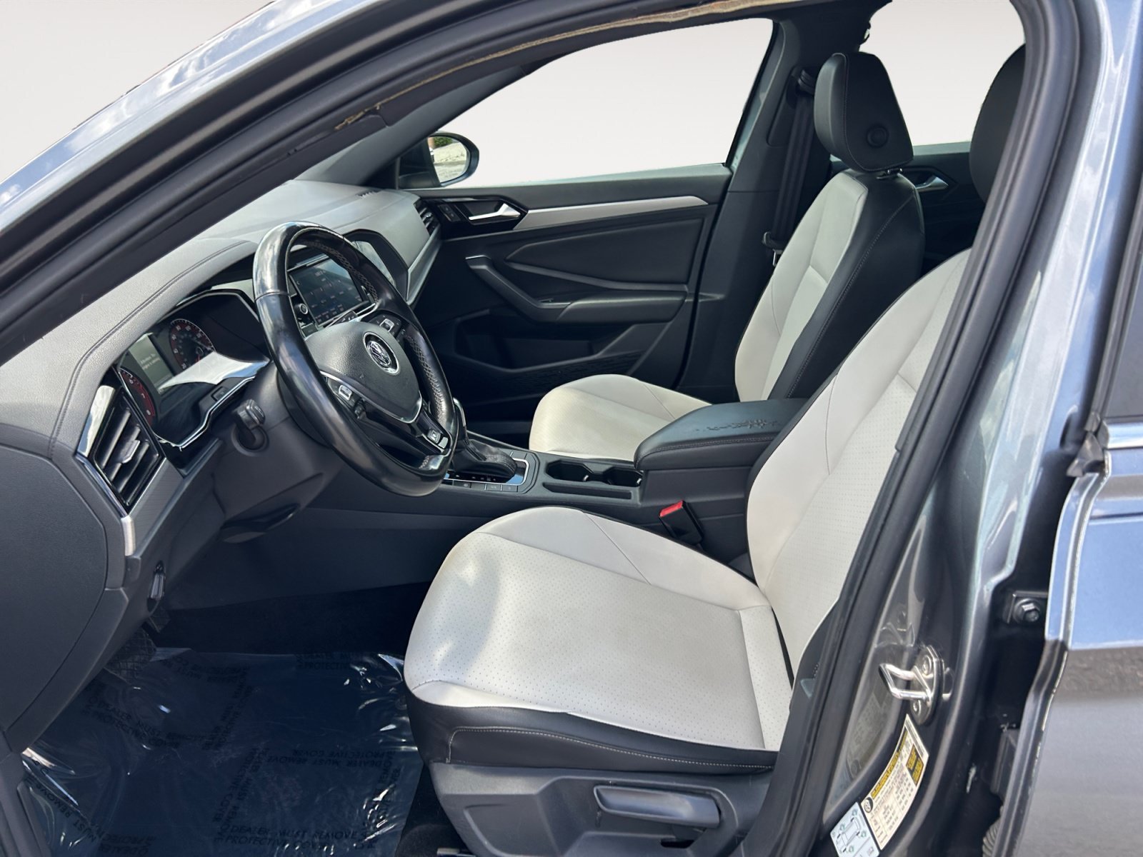 Used 2020 Platinum Gray Metallic Volkswagen R-Line image 20