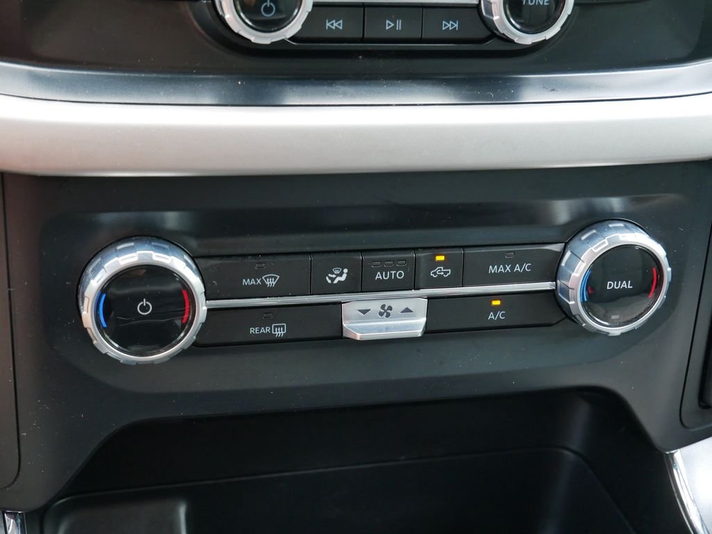 Used 2023 White Ford XLT image 23