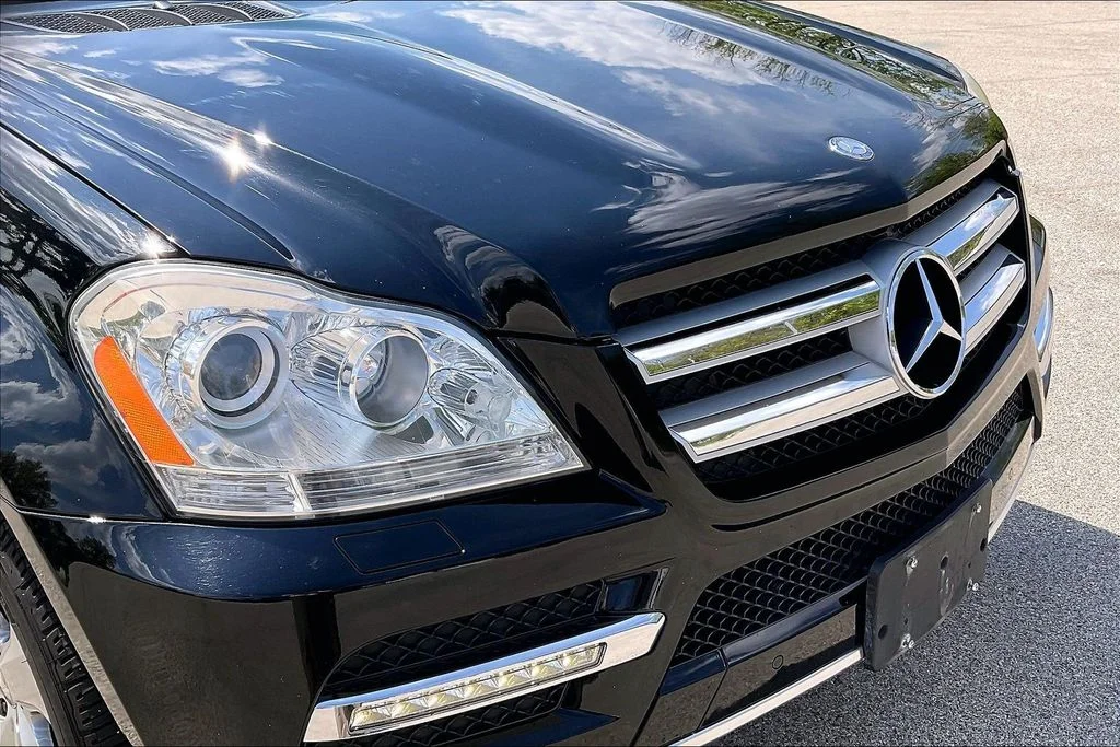 Used 2012 Black Mercedes-Benz GL 450 image 31