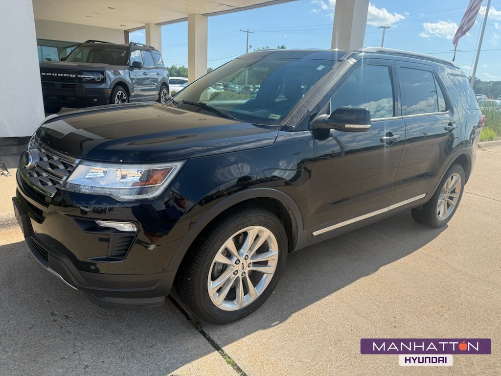 Used 2018 Shadow Black Ford XLT image 1