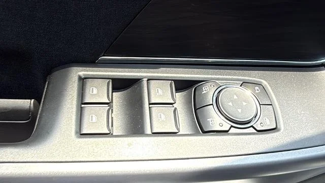 New 2026 Oxford White Ford Lariat® image 42