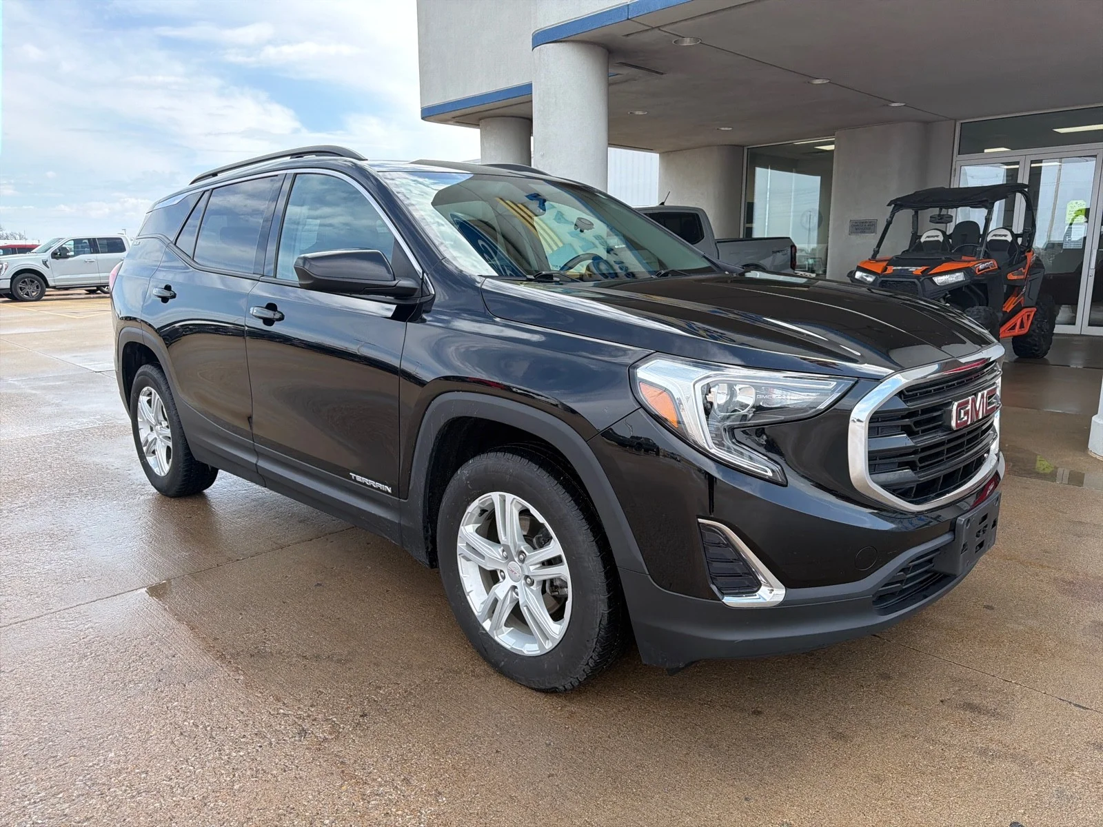 Used 2019 GMC Terrain SLE with VIN 3GKALMEV6KL109516 for sale in Eureka, IL