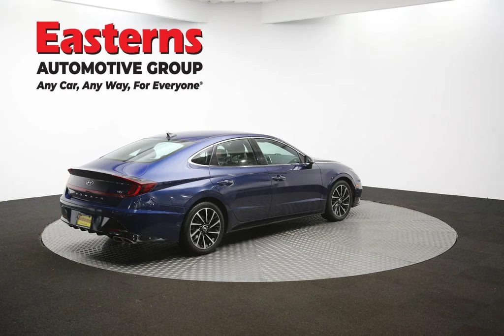 Used 2020 Blue Hyundai SEL Plus image 39
