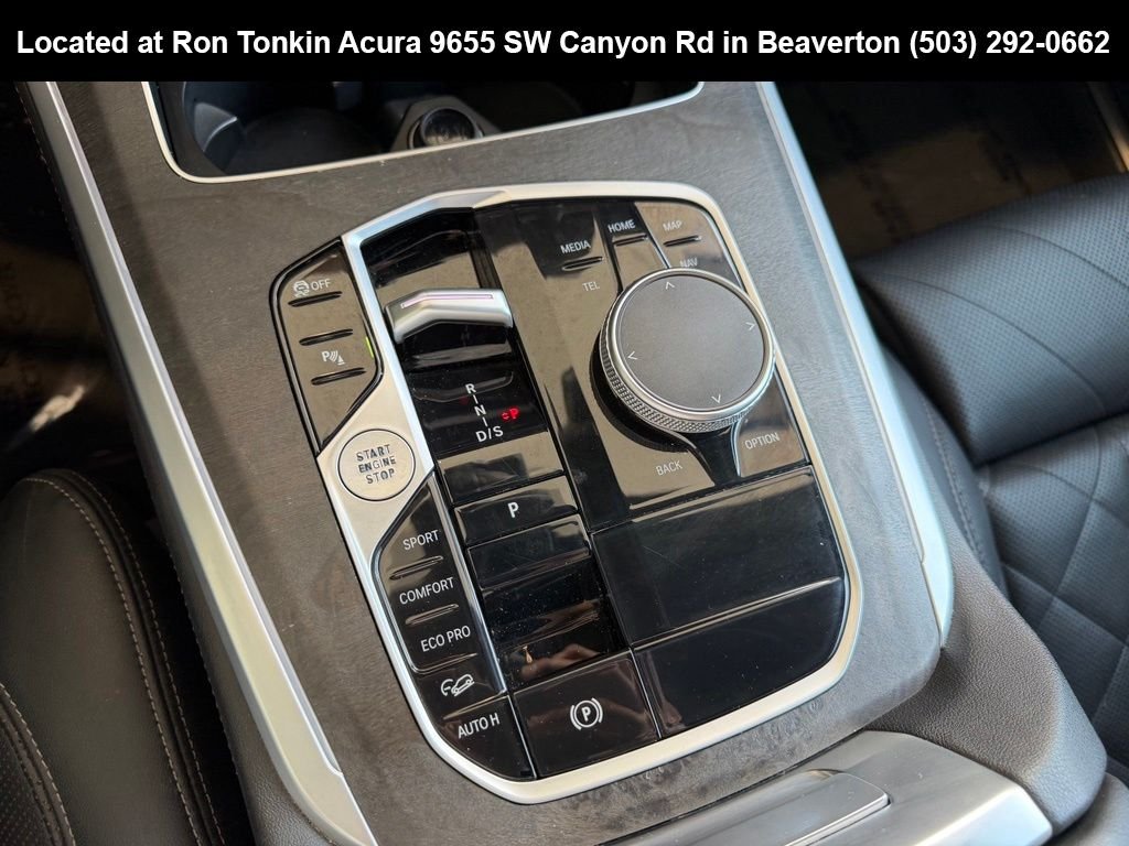 Used 2024 Alpine White BMW xDrive40i image 24